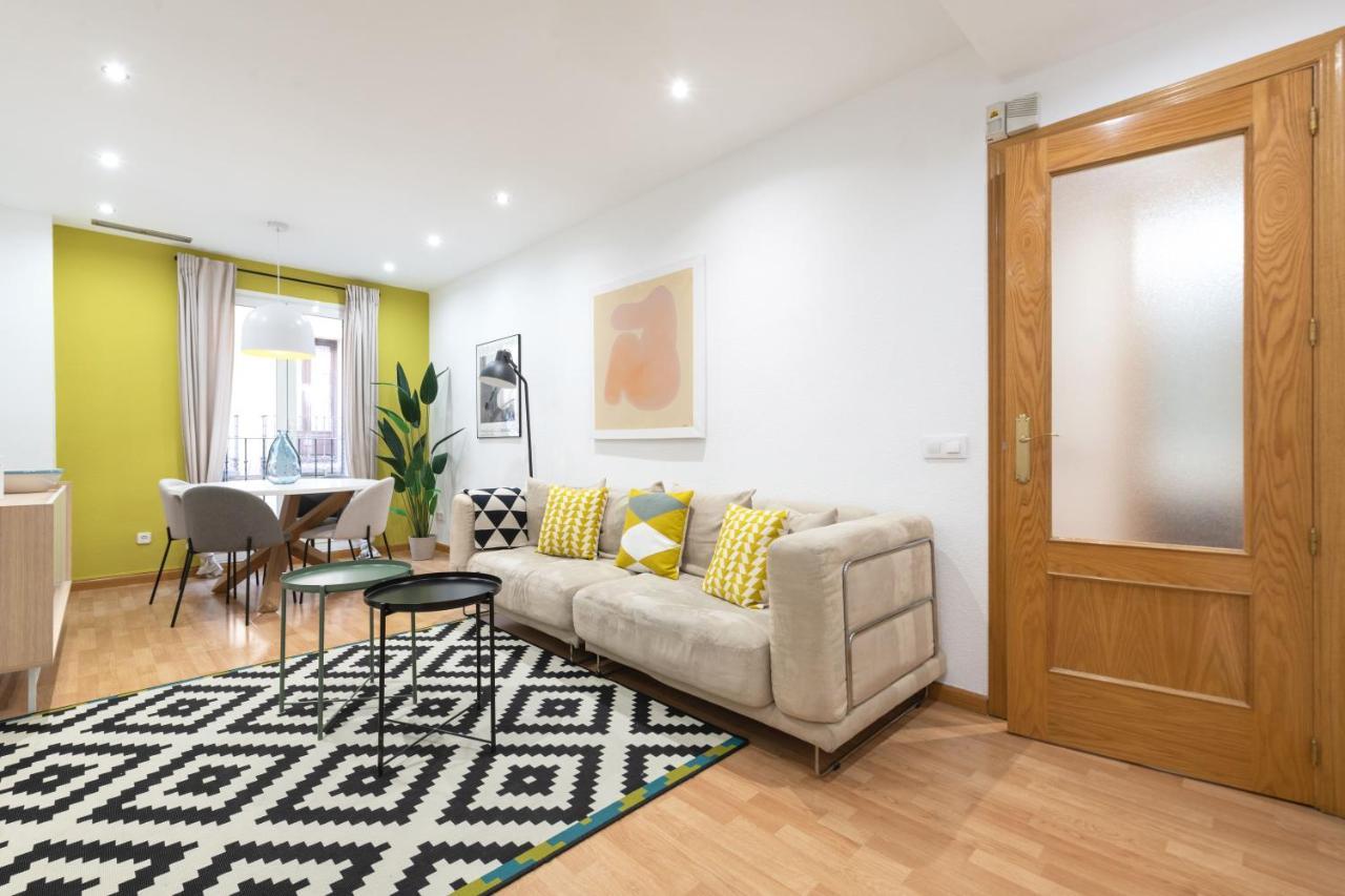 2 Bedrooms 2 Bathrooms Furnished - Malsana - With Pool - Mintystay Madrid Bagian luar foto