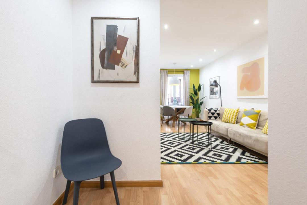 2 Bedrooms 2 Bathrooms Furnished - Malsana - With Pool - Mintystay Madrid Bagian luar foto