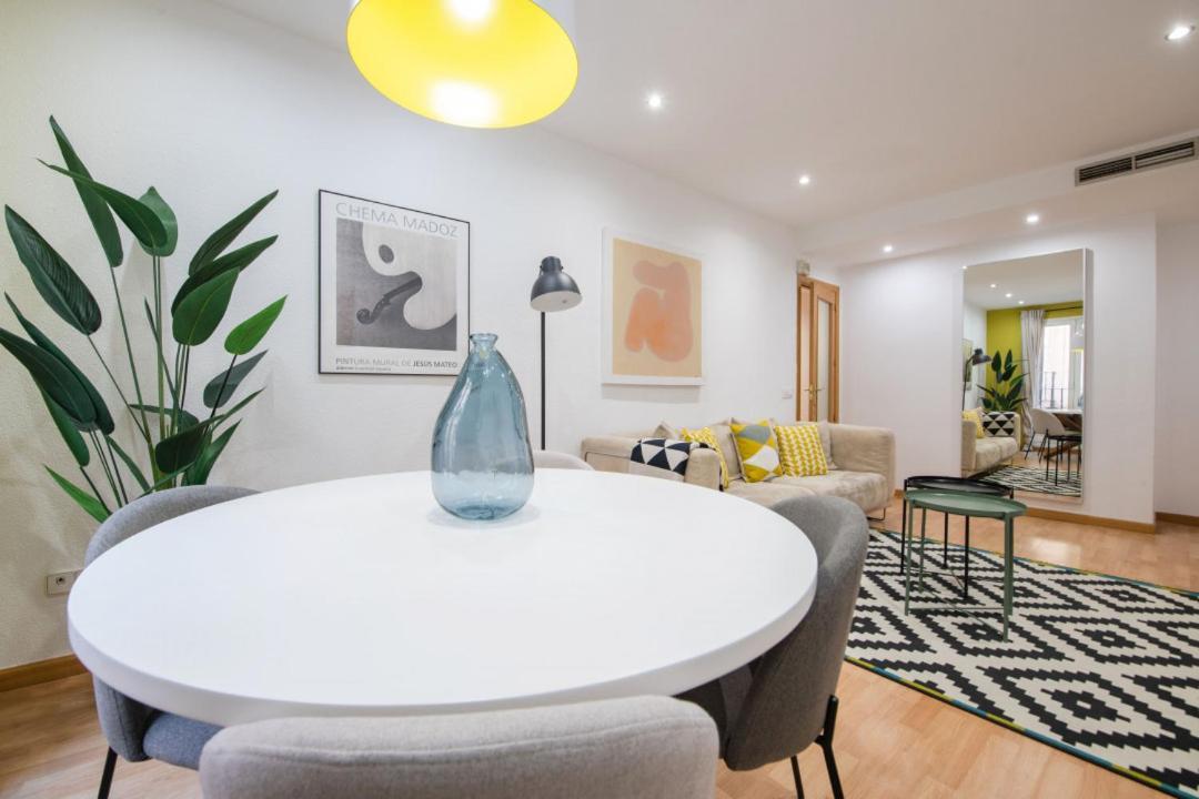 2 Bedrooms 2 Bathrooms Furnished - Malsana - With Pool - Mintystay Madrid Bagian luar foto